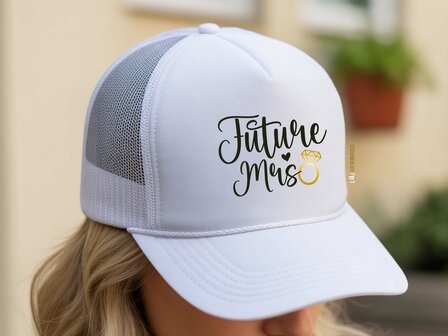 Future Mrs &ndash; Pet