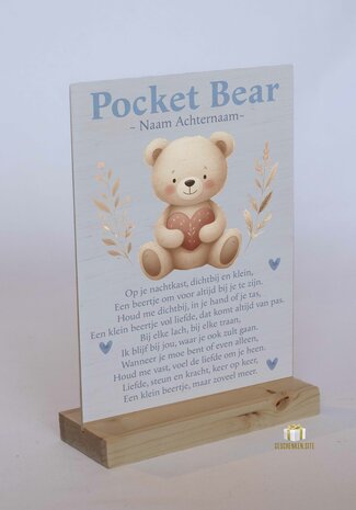 Ik blijf bij jou - Pocket Bear | Houten Kaart & Beertje 🧸💛