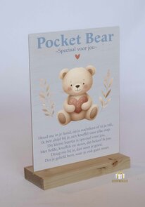 Speciaal voor jou – Pocket Bear | Houten kaart + Beertje} Speciaal voor jou – Pocket Bear | Houten kaart + Beertje